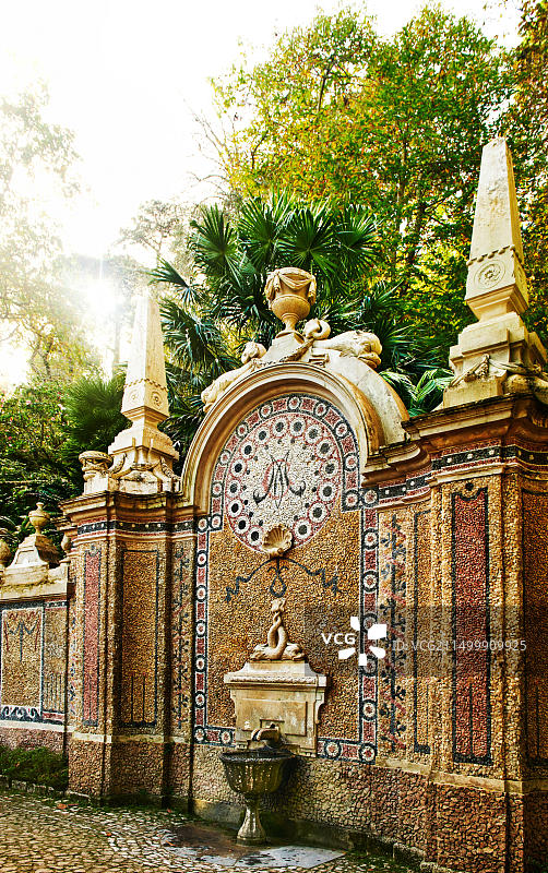 葡萄牙辛特拉佩纳宫的建筑细节图片素材