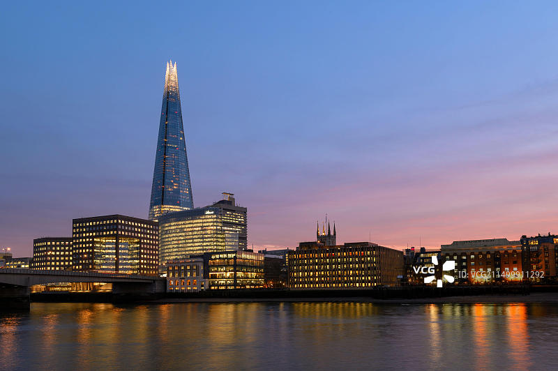 伦敦碎片大厦日落图片素材