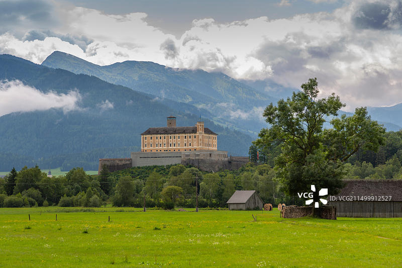 特劳滕费尔斯城堡，特劳滕费尔斯城堡博物馆，奥地利施蒂利亚州图片素材