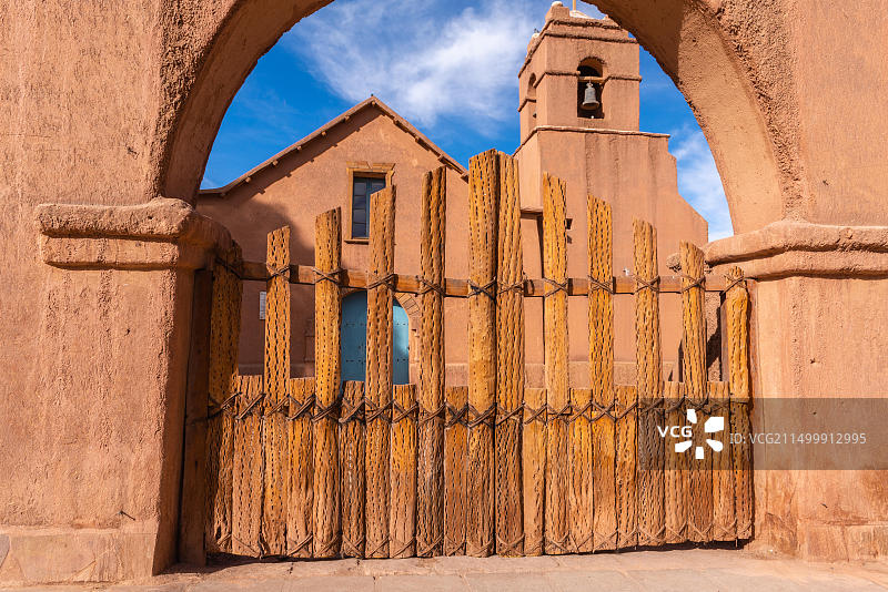 智利圣佩德罗德阿塔卡马教堂入口图片素材