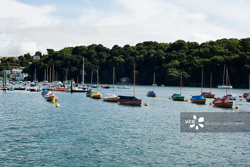 英国康沃尔郡的福伊港，2018年图片素材