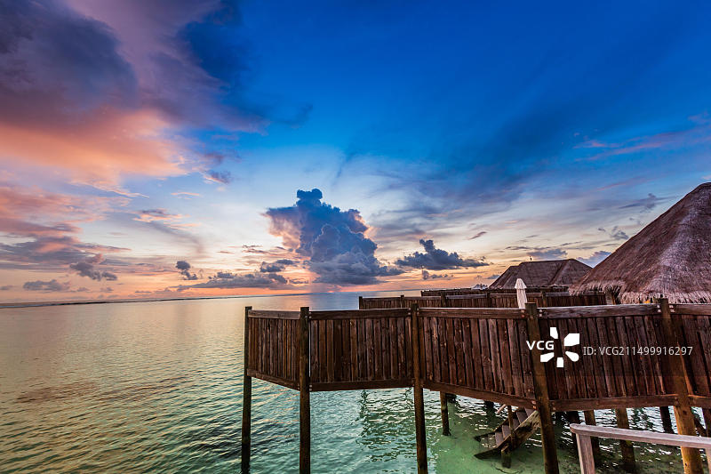马尔代夫伦格里岛康莱德酒店的旖旎风光图片素材