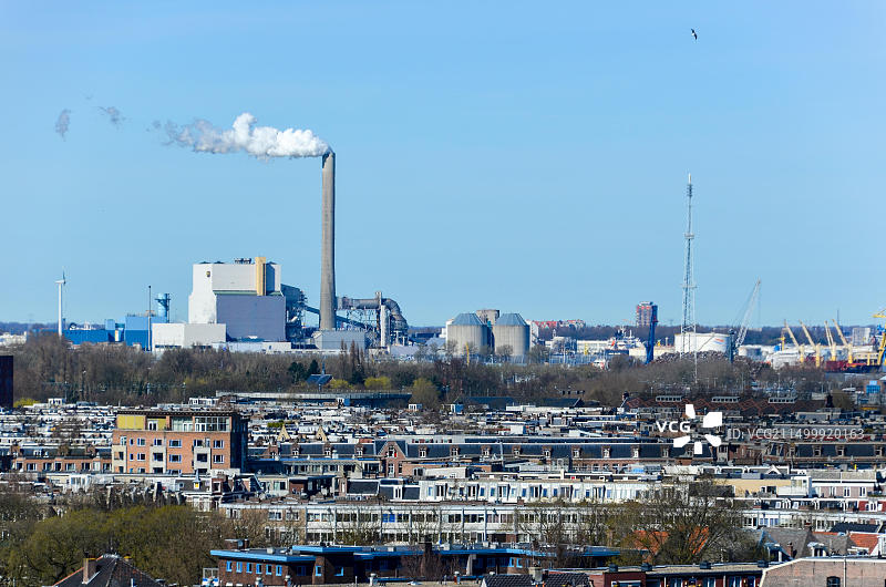 荷兰阿姆斯特丹（Jordaan区）的航拍景色，背景中有一个烟囱图片素材