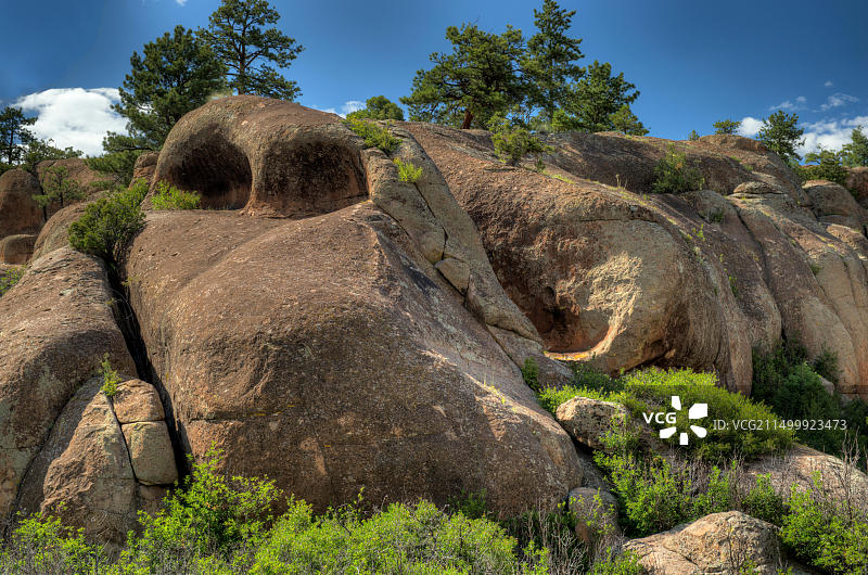 科罗拉多州忏悔者峡谷中一块像猴脸的岩石图片素材