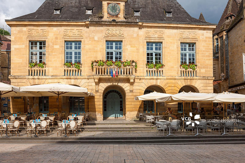 法国多尔多涅省萨尔拉的玛丽和中心广场图片素材