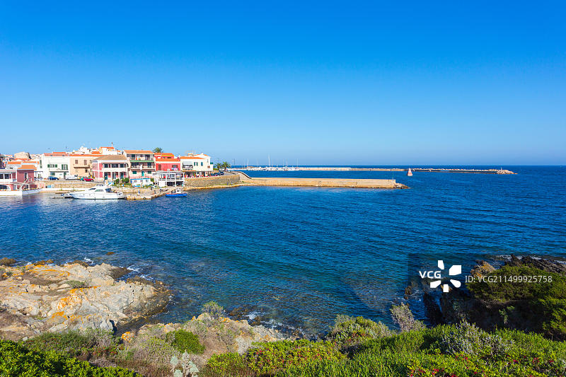 意大利撒丁岛阿西纳拉湾斯廷蒂诺村风光图片素材