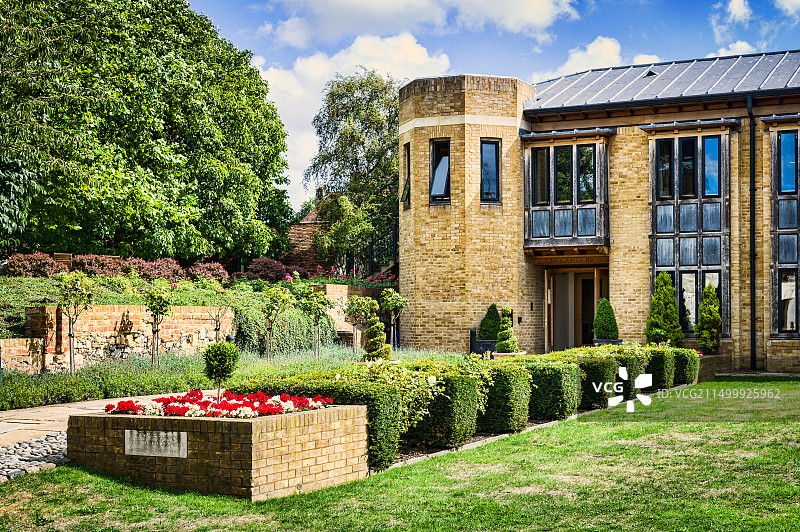 坎特伯雷大教堂学习中心和酒店花园图片素材