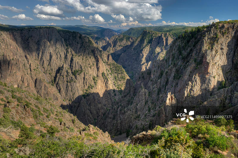 从古尼松黑峡谷国家公园的托米奇角俯瞰上游的景色图片素材