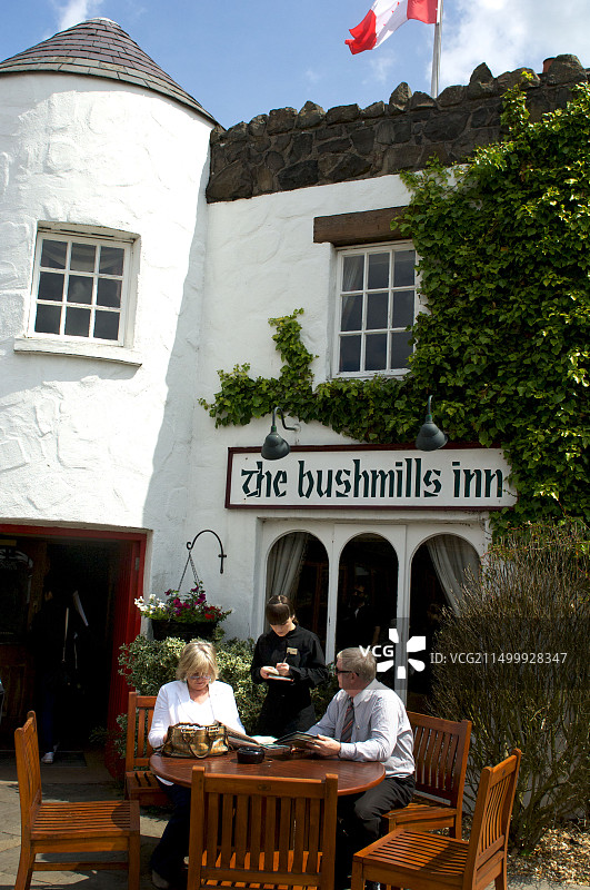北爱尔兰的老布什米尔斯旅馆图片素材