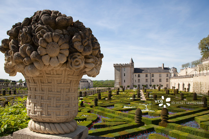 法国卢瓦尔河谷维朗德里城堡装饰花园石像图片素材