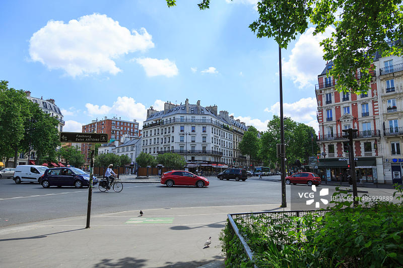 巴黎伏尔泰广场图片素材