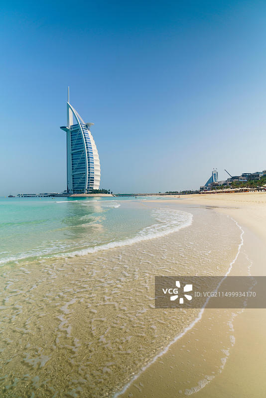 阿拉伯联合酋长国迪拜朱美拉海滩阿拉伯塔图片素材