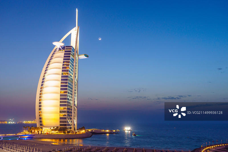 迪拜朱美拉海滩的阿拉伯塔酒店图片素材