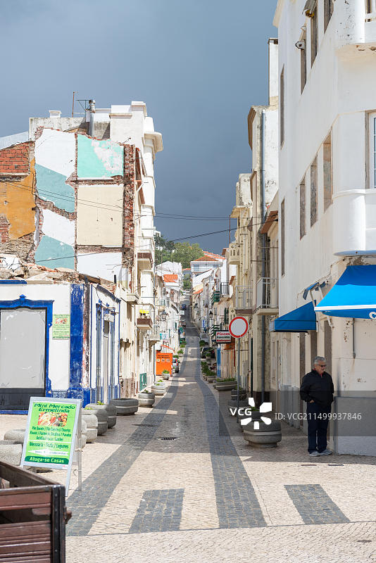 葡萄牙纳扎雷街景：大西洋沿岸的旅游城市图片素材