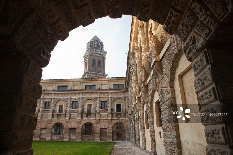 意大利曼托瓦圣乔治城堡的外部细节图片素材