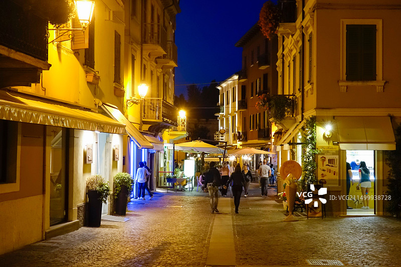 加尔达湖滨佩斯基耶拉，威尼托，意大利，欧洲图片素材