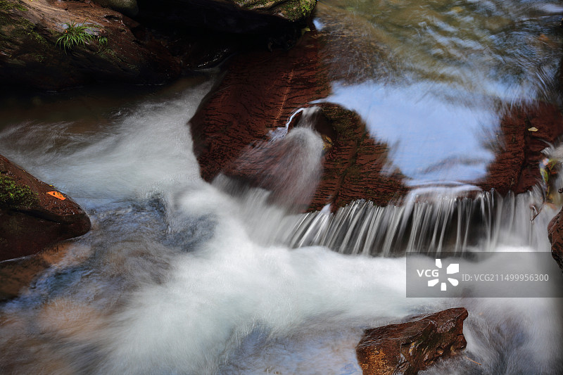 贵州铜仁江口亚木沟流水图片素材