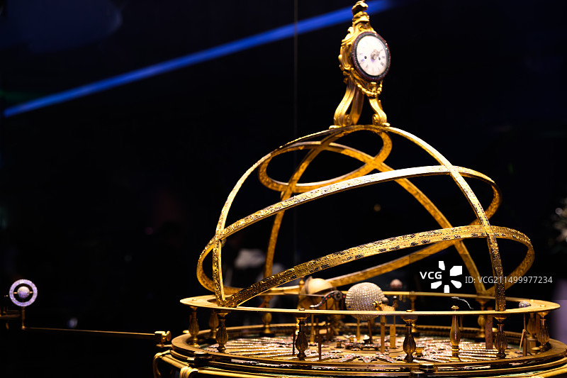 铜镀金七政仪表太阳系仪特写，18世纪英国詹尼曼制造，故宫博物院钟表馆图片素材