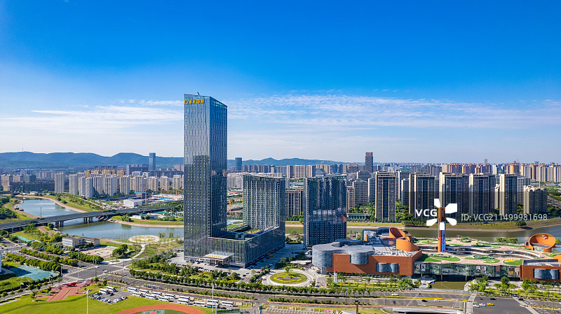 江北新区研创园足球场图片素材