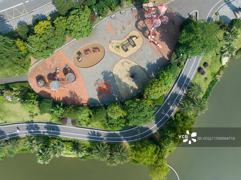 晴天航拍重庆枫香湖儿童公园图片素材