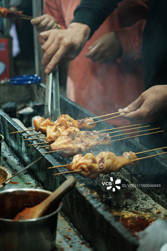 夜市烧烤的烟火气图片素材