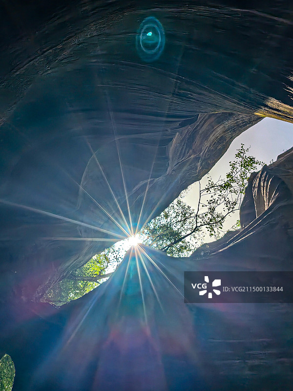 雨岔大峡谷的阳光图片素材