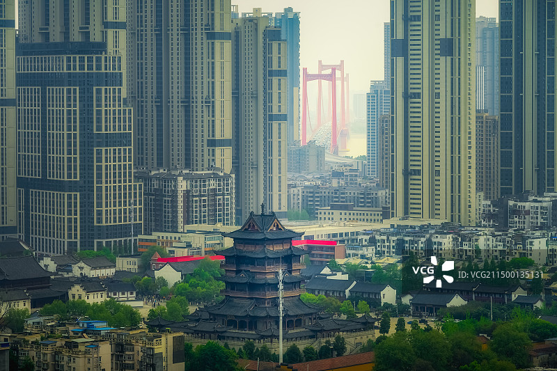 归元禅寺与鹦鹉洲大桥图片素材