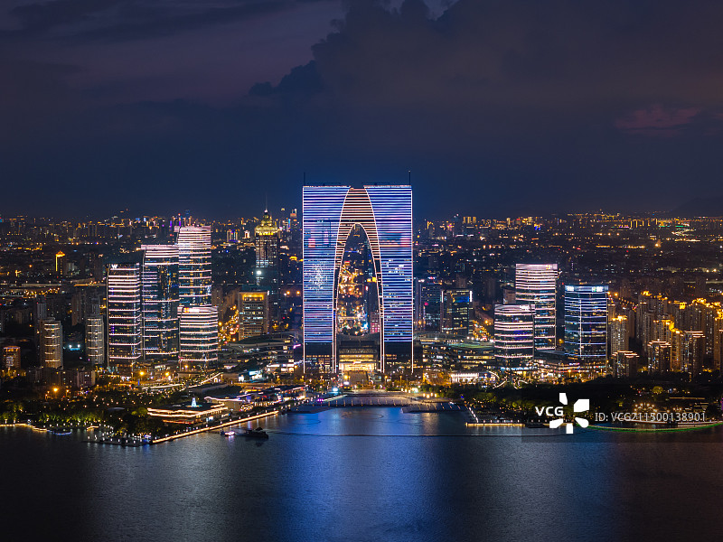 航拍苏州现代城市夜景图片素材