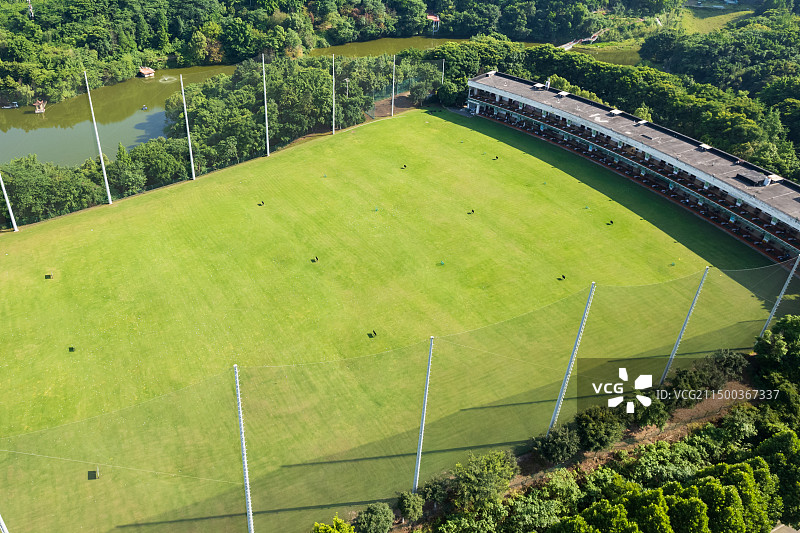 航拍高尔夫球练习场图片素材