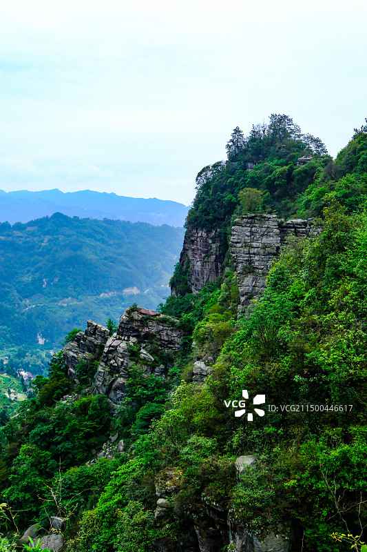 中国贵州黔南州三都县阳和乡归兰山风光，经典徒步路线，归兰山背子岩风光，归兰山瀑布，归兰山将军岩图片素材