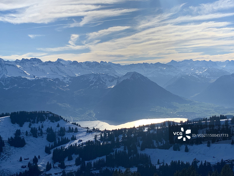 瑞吉山的湖光山色 · 瑞士图片素材