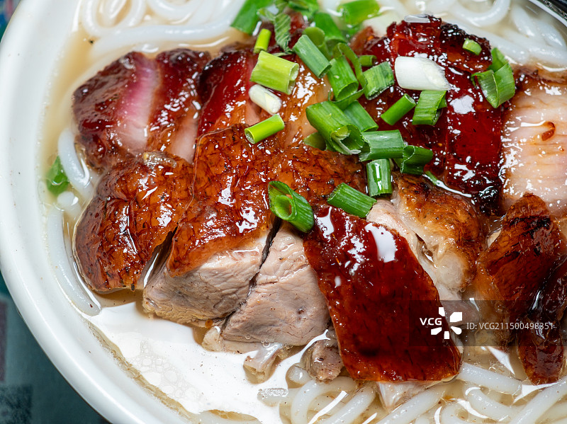 东莞特色美食叉烧烧鹅濑粉图片素材