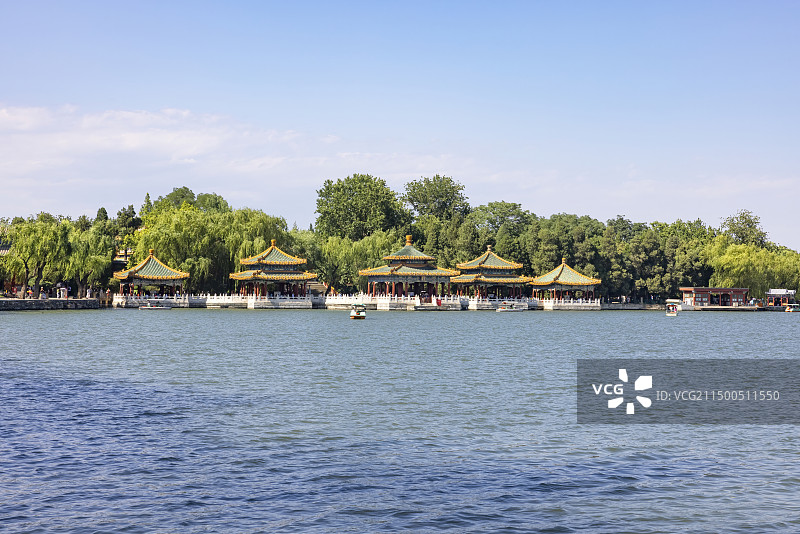 北京北海公园五龙亭图片素材