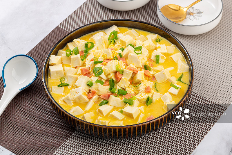 蟹黄炖豆腐 蟹皇豆腐 海皇豆腐图片素材