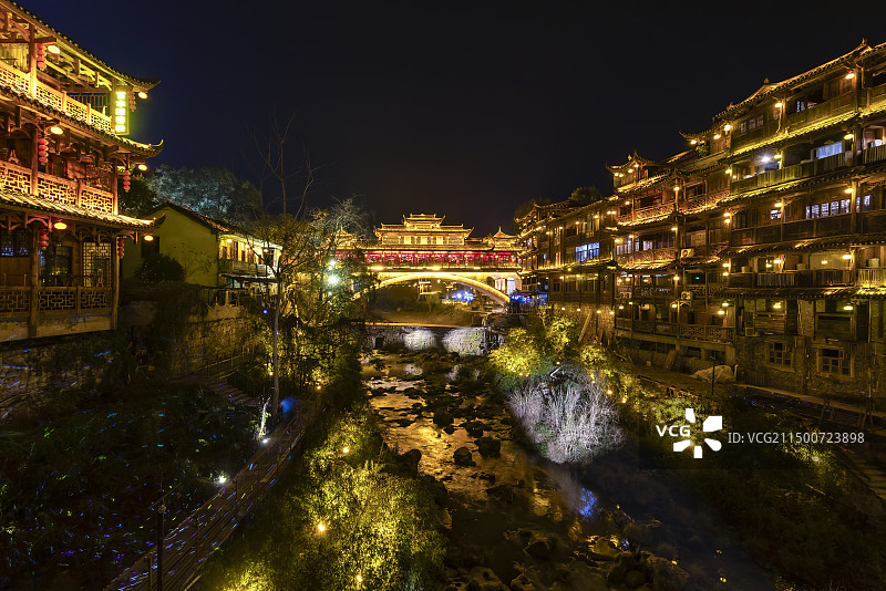 芙蓉镇位于湖南省湘西土家族苗族自治州永顺县图片素材