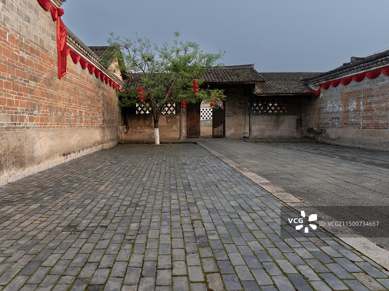 航拍龙南关西围民居图片素材