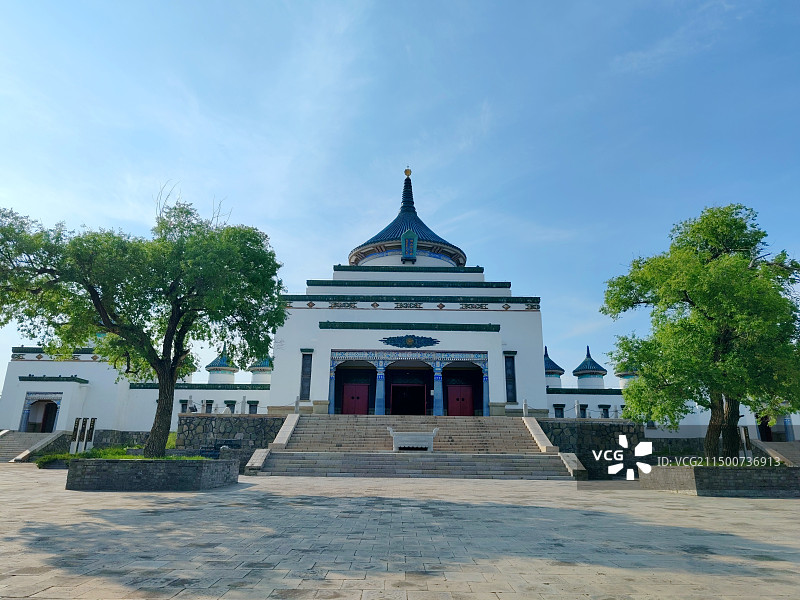 内蒙古自治区兴安盟乌兰浩特市成吉思汗庙图片素材