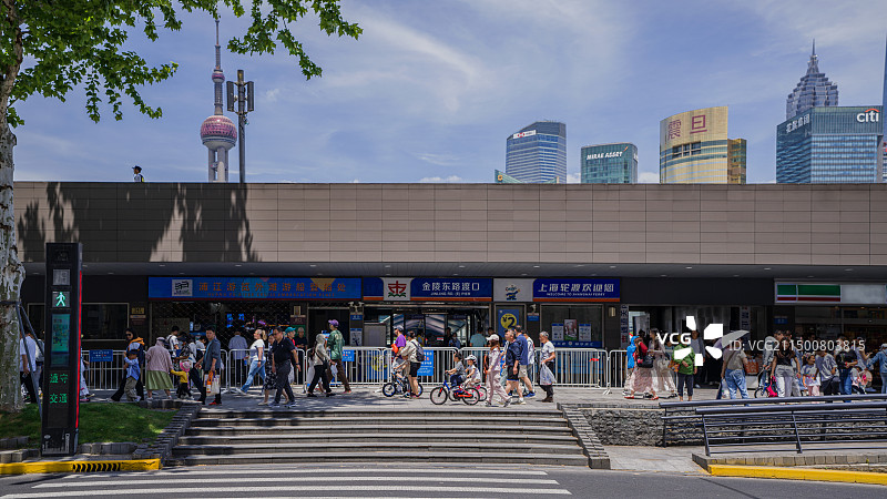 上海金陵东路渡口图片素材