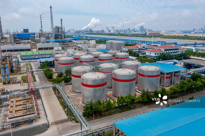 化工厂储油罐区图片素材