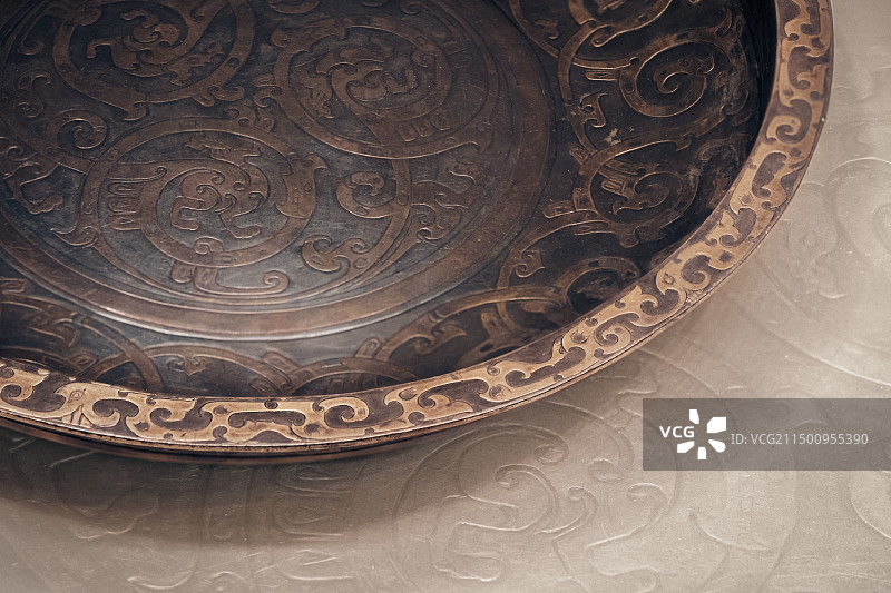 中国国家博物馆藏战国时期秦国鎏金银盘局部特写图片素材
