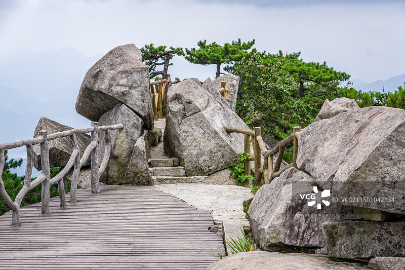 黄冈罗田县大别山薄刀峰景区图片素材