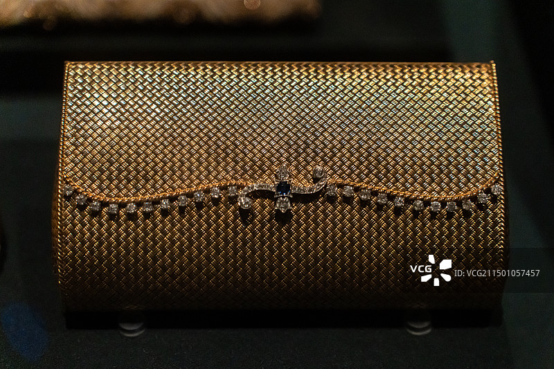 香港两依藏博物馆藏史隆伯杰晚宴包图片素材