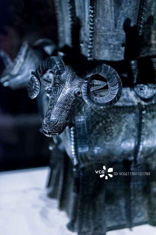 中国国家博物馆文物 青铜器 四羊方尊 商朝图片素材