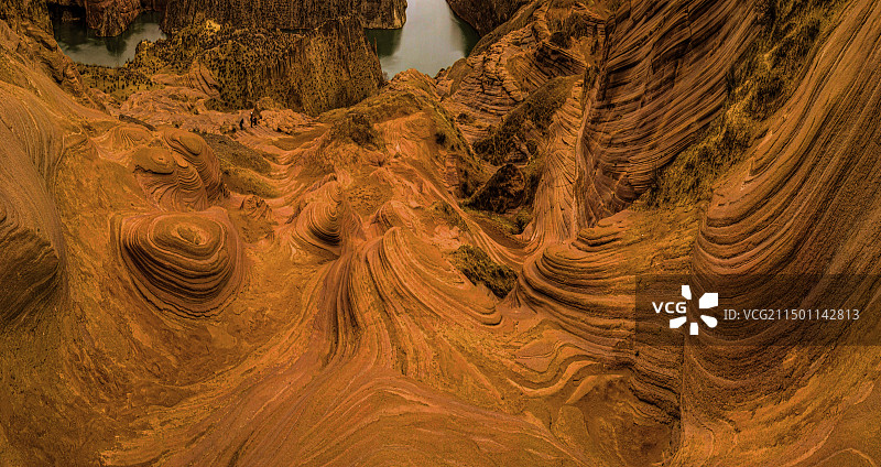 龙洲丹霞位于陕西榆林靖边龙洲镇， 形成于9600万年前白垩纪时期， 丹霞地貌景观类型多样，全国罕见。图片素材