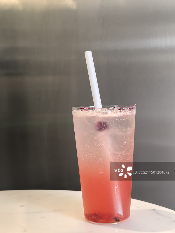玫瑰荔枝气泡饮图片素材