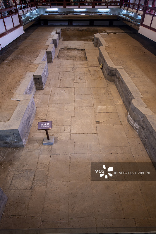 陕西唐华清宫御汤遗址：星辰汤（是唐太宗沐浴的汤池，是我国目前发现的最大皇家御用汤池）图片素材