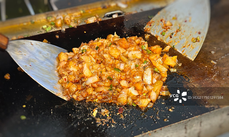 街边地方特色美食炒凉粉图片素材