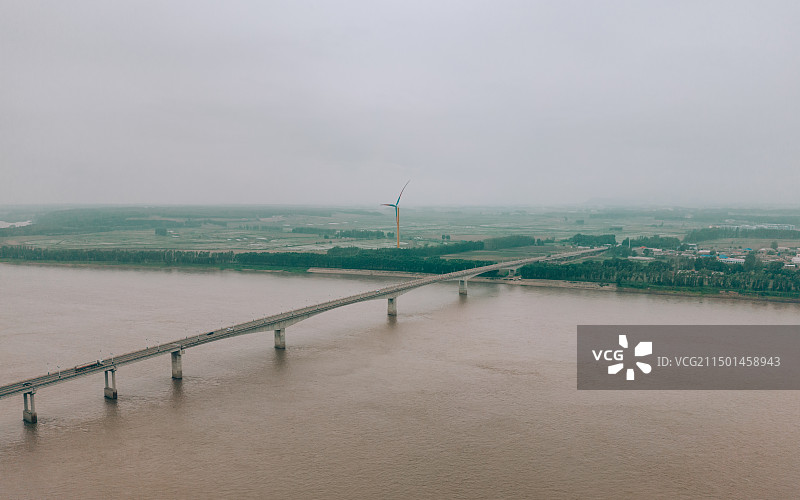 航拍哈尔滨依兰县松花江大桥图片素材