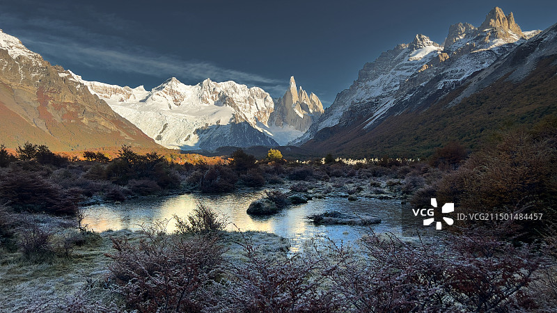 初秋的巴塔哥尼亚图片素材