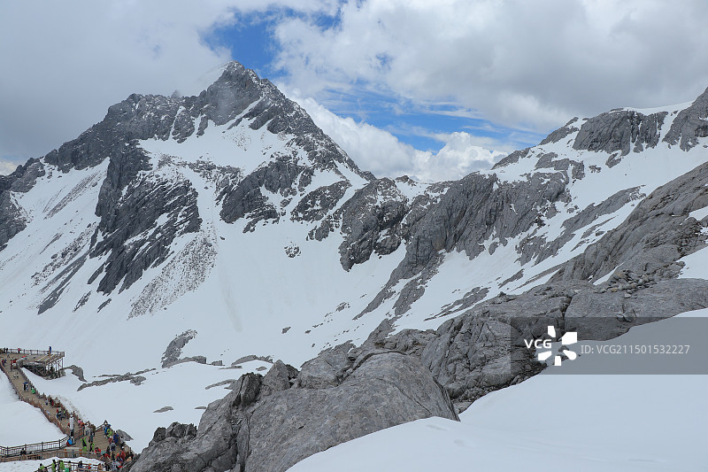 玉龙雪山的雪图片素材